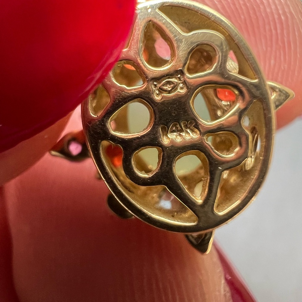 Elegant 14K yellow gold multi-gemstone pendant charm - Picture 7 of 15